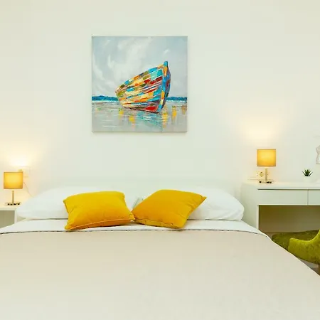 Hedera Estate, Hedera Iv Villa *