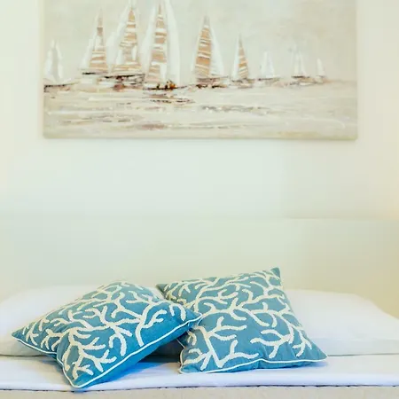 Hedera Estate, Hedera Iv