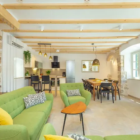 Hedera Estate, Hedera Iv Villa