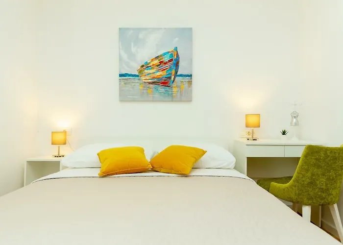 Hedera Estate, Hedera Iv Villa *