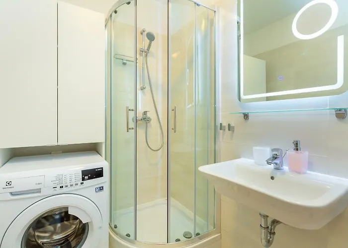 Hedera Estate, Hedera Iv