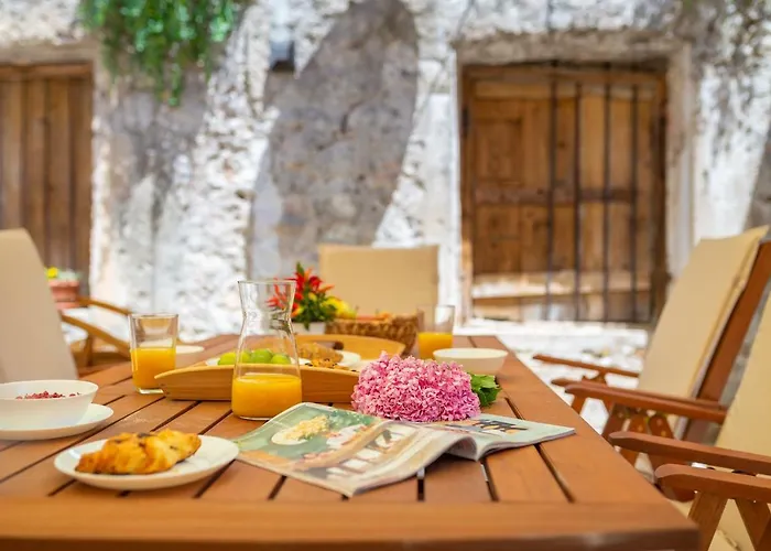 Hedera Estate, Hedera Iv *