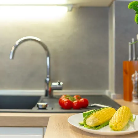 Hedera Estate, Hedera Iv