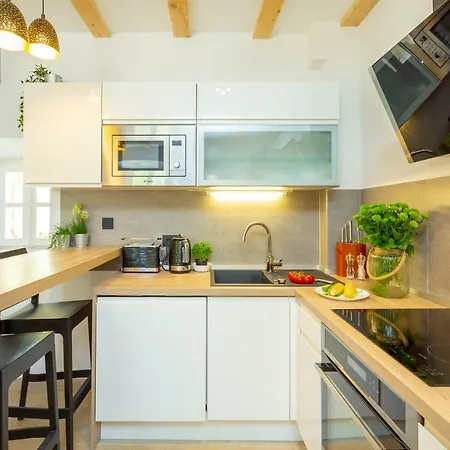 Hedera Estate, Hedera Iv