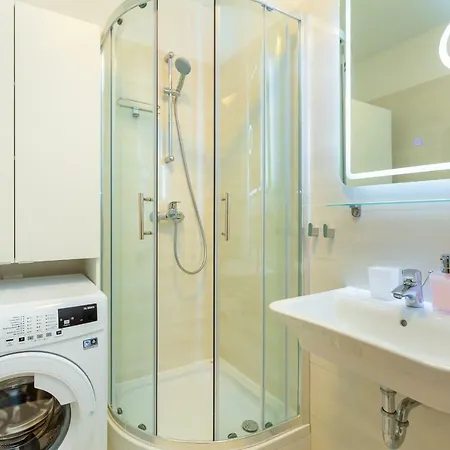 Hedera Estate, Hedera Iv