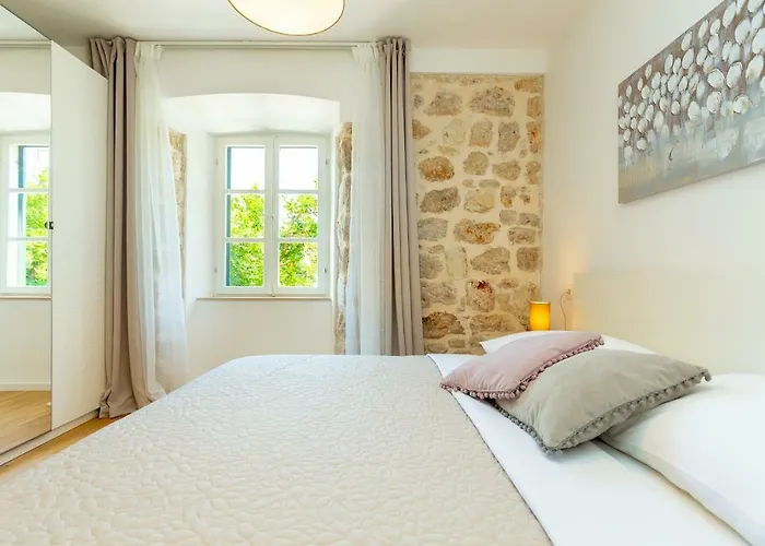 Hedera Estate, Hedera Iv Dubrovnik