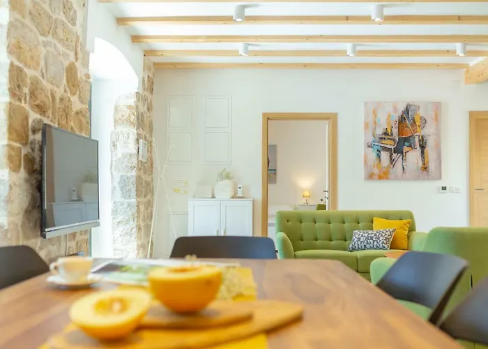 Vila Hedera Estate, Hedera Iv